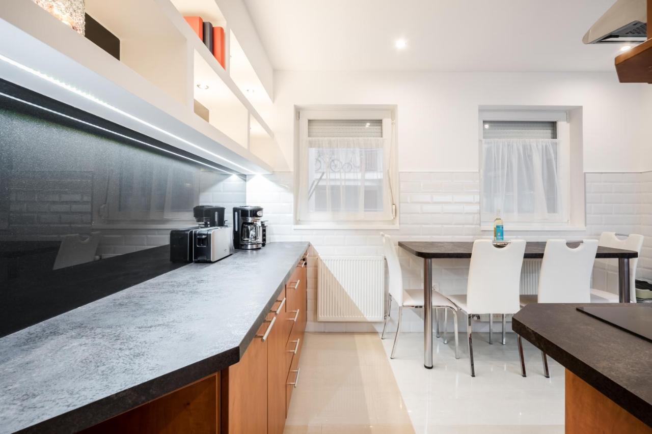 Bpr Garay Suite With Rooftop Terrace & A/C Budapeşte Dış mekan fotoğraf